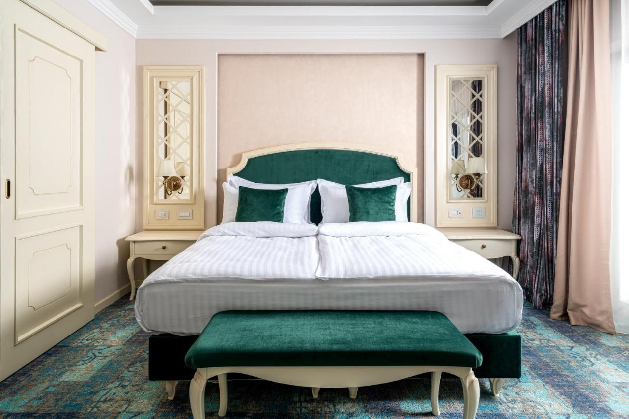 Hotel Leul De Aur เซเบช ภายนอก รูปภาพ