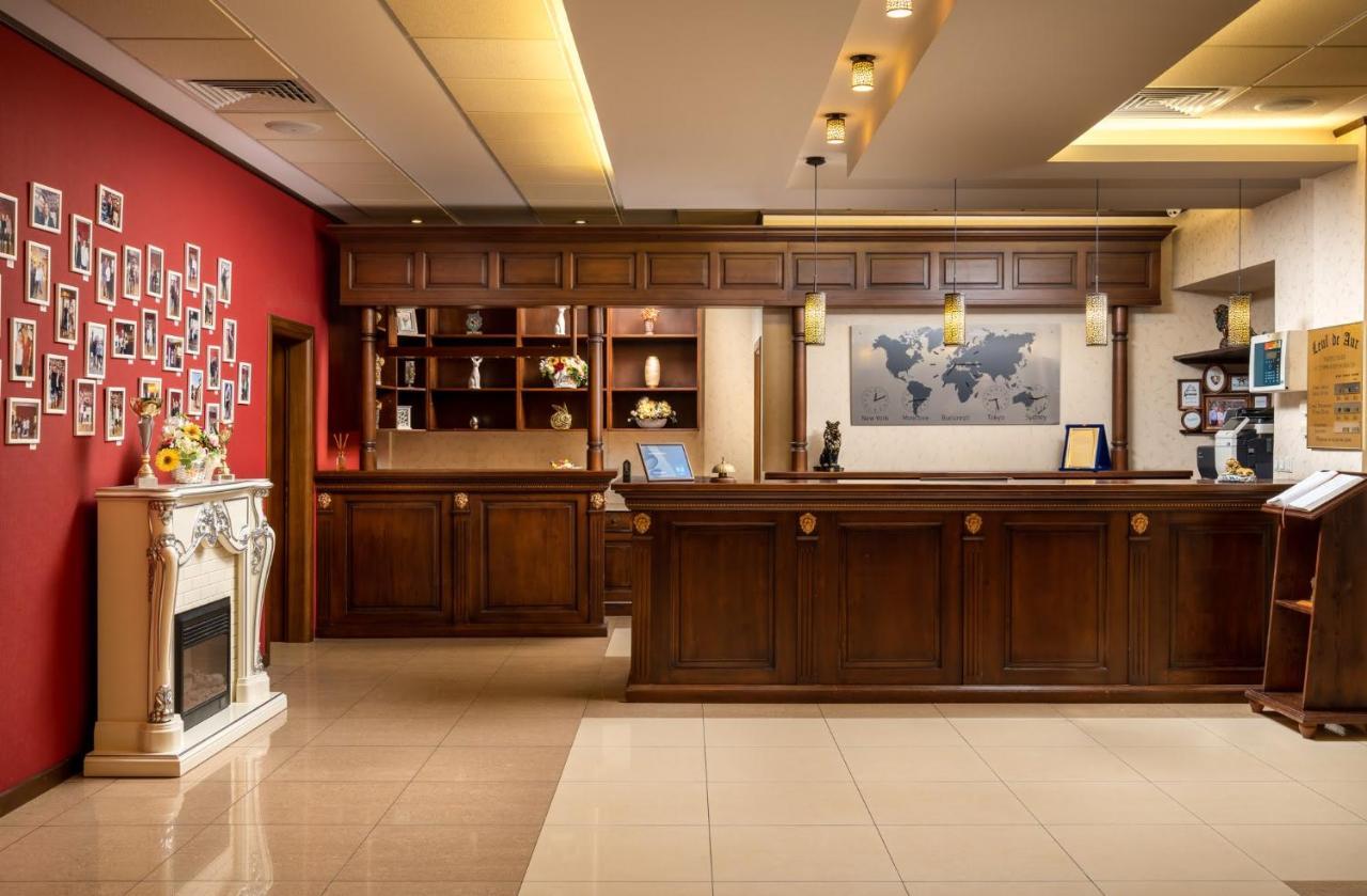 Hotel Leul De Aur เซเบช ภายนอก รูปภาพ