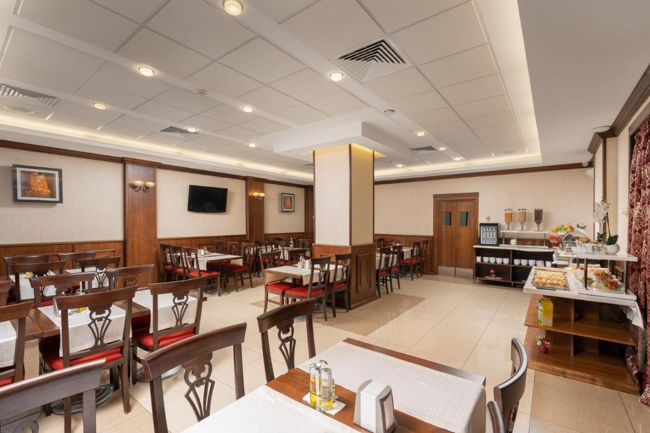 Hotel Leul De Aur เซเบช ภายนอก รูปภาพ