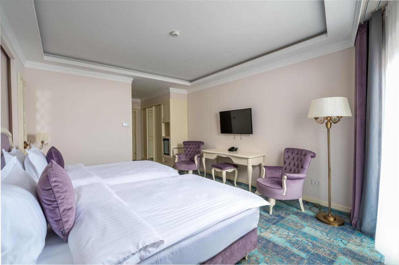 Hotel Leul De Aur เซเบช ภายนอก รูปภาพ